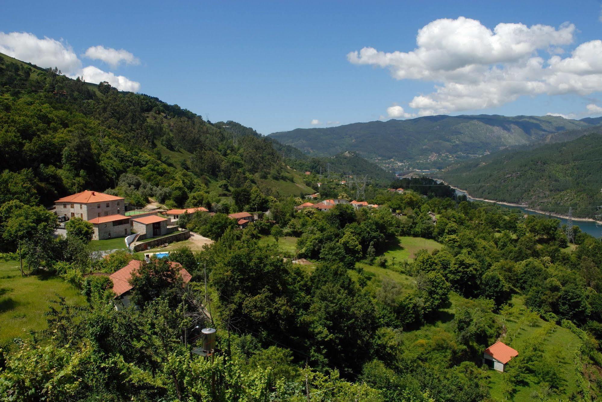 Gasthaus Aldeia Turistica De Louredo Vieira do Minho Exterior foto