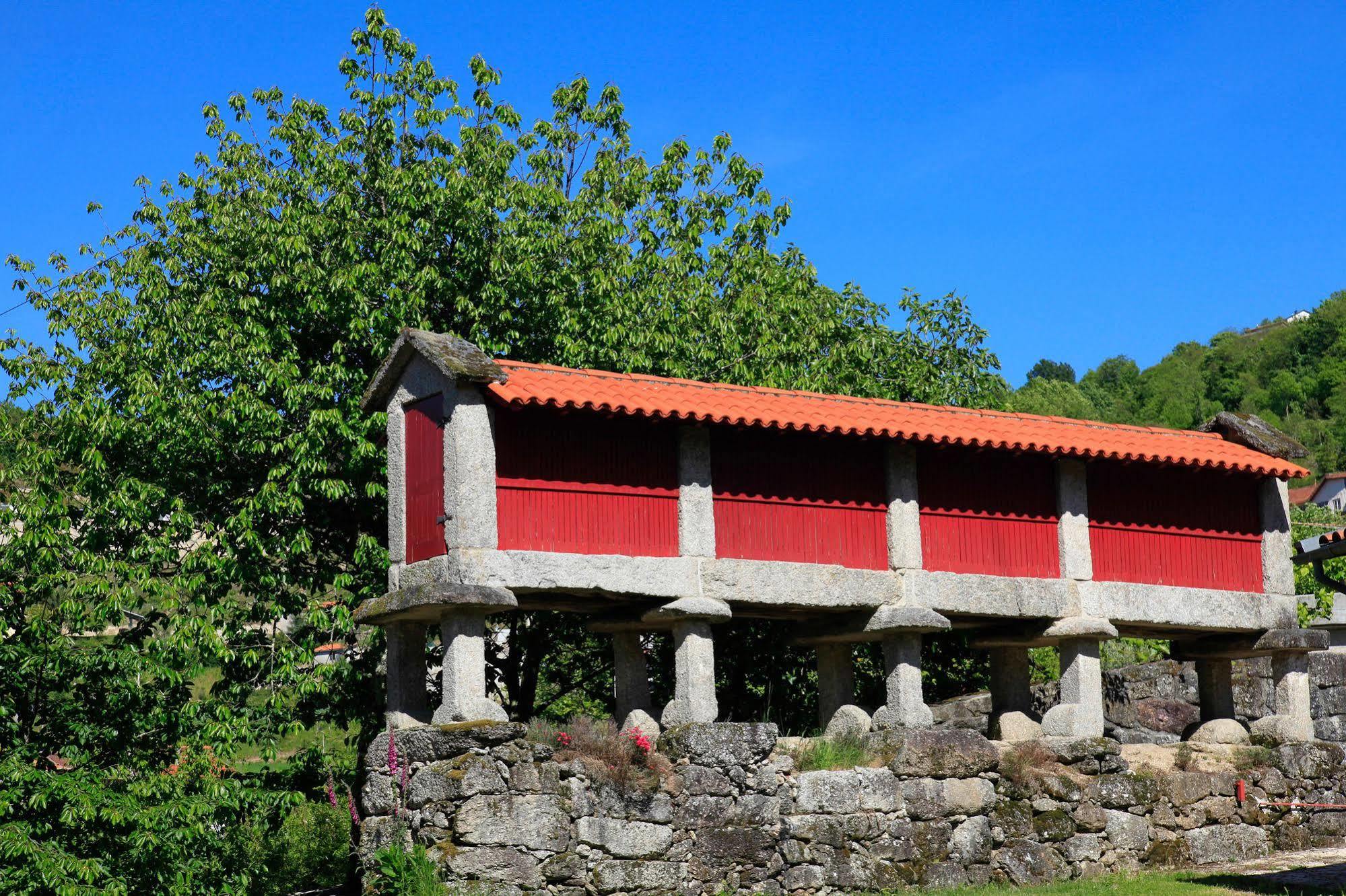Gasthaus Aldeia Turistica De Louredo Vieira do Minho Exterior foto